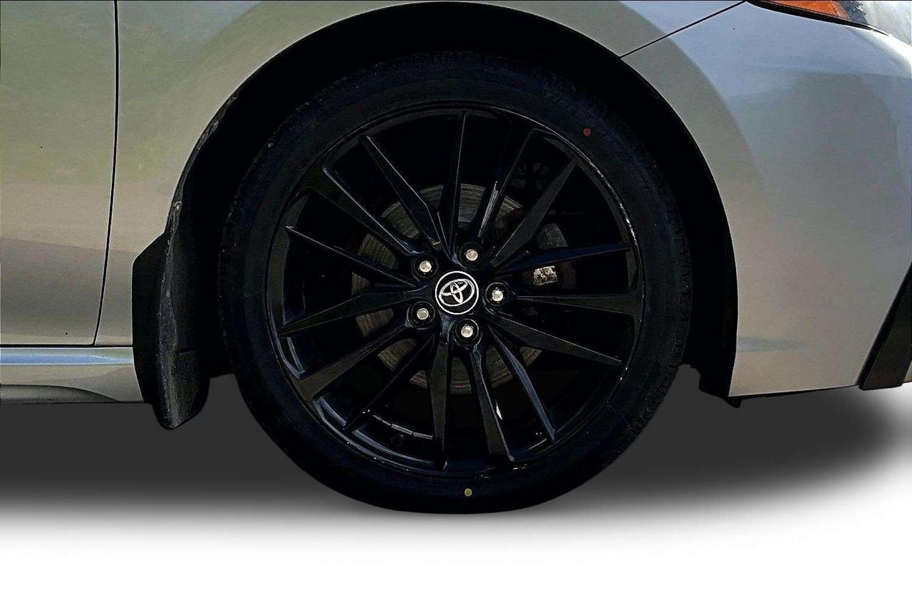 2022 Toyota Camry XSE Photo