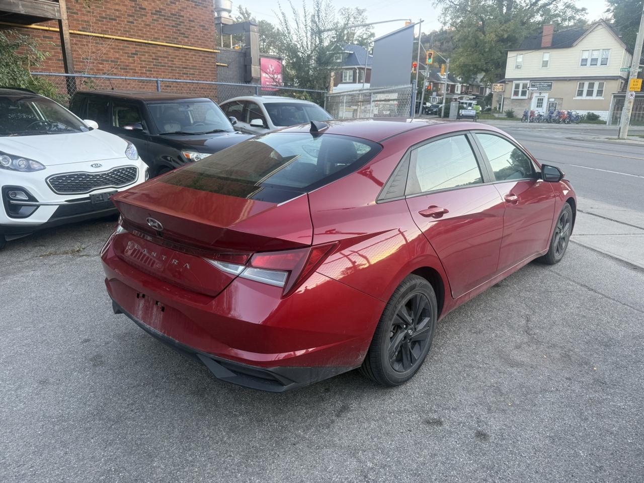 2022 Hyundai Elantra Preferred Photo