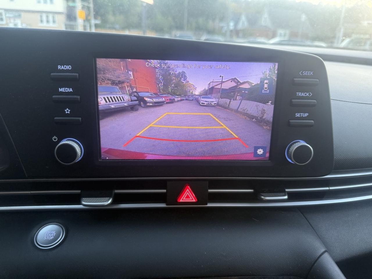 2022 Hyundai Elantra Preferred Photo
