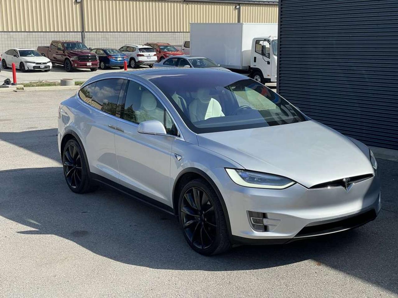 2017 Tesla Model X 75D   6 Seats   1 Owner Photo