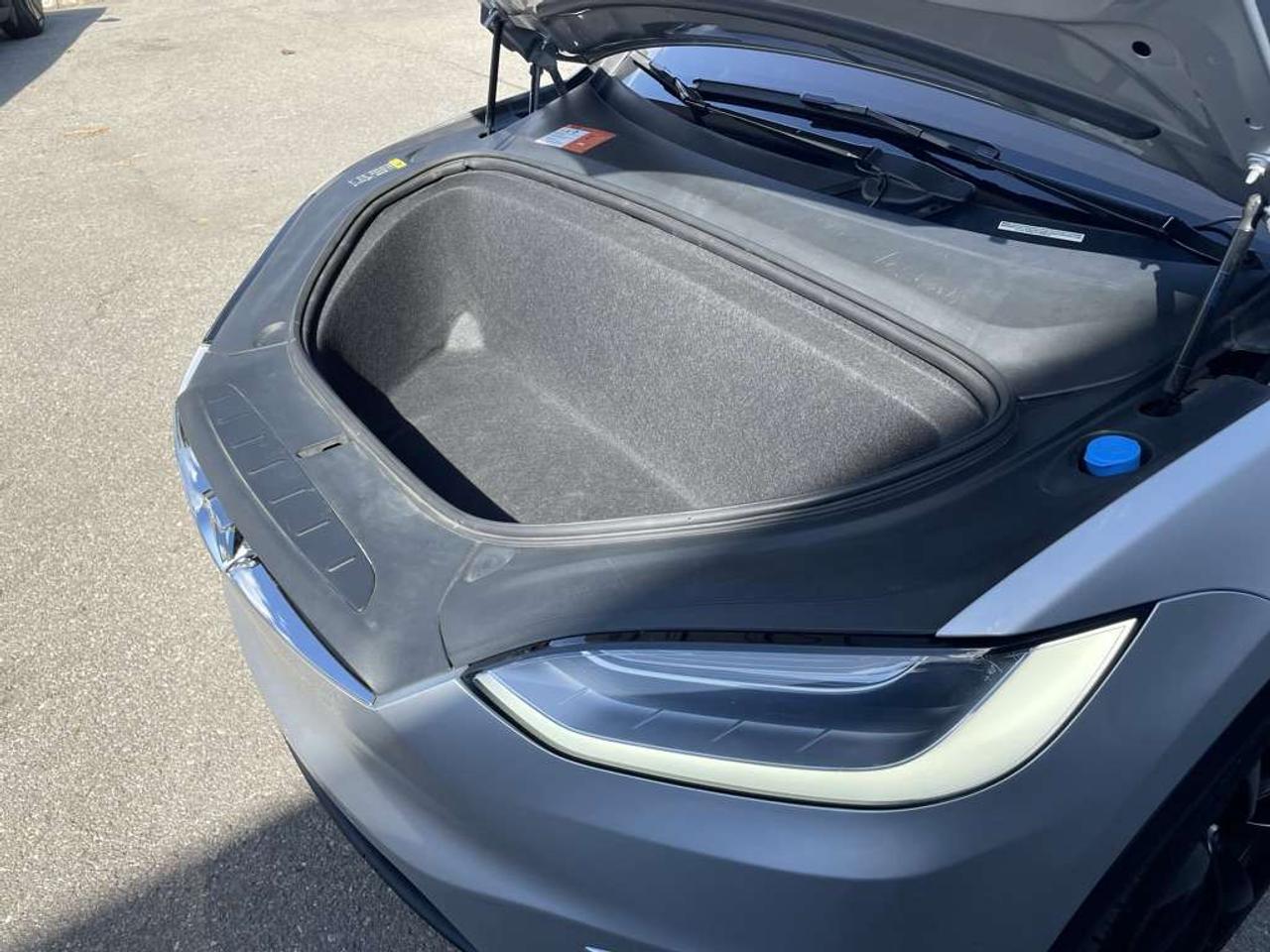 2017 Tesla Model X 75D   6 Seats   1 Owner Photo