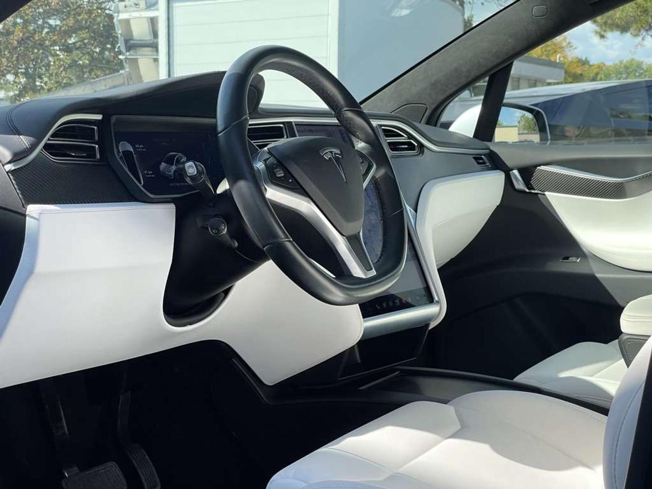 2017 Tesla Model X 75D   6 Seats   1 Owner Photo