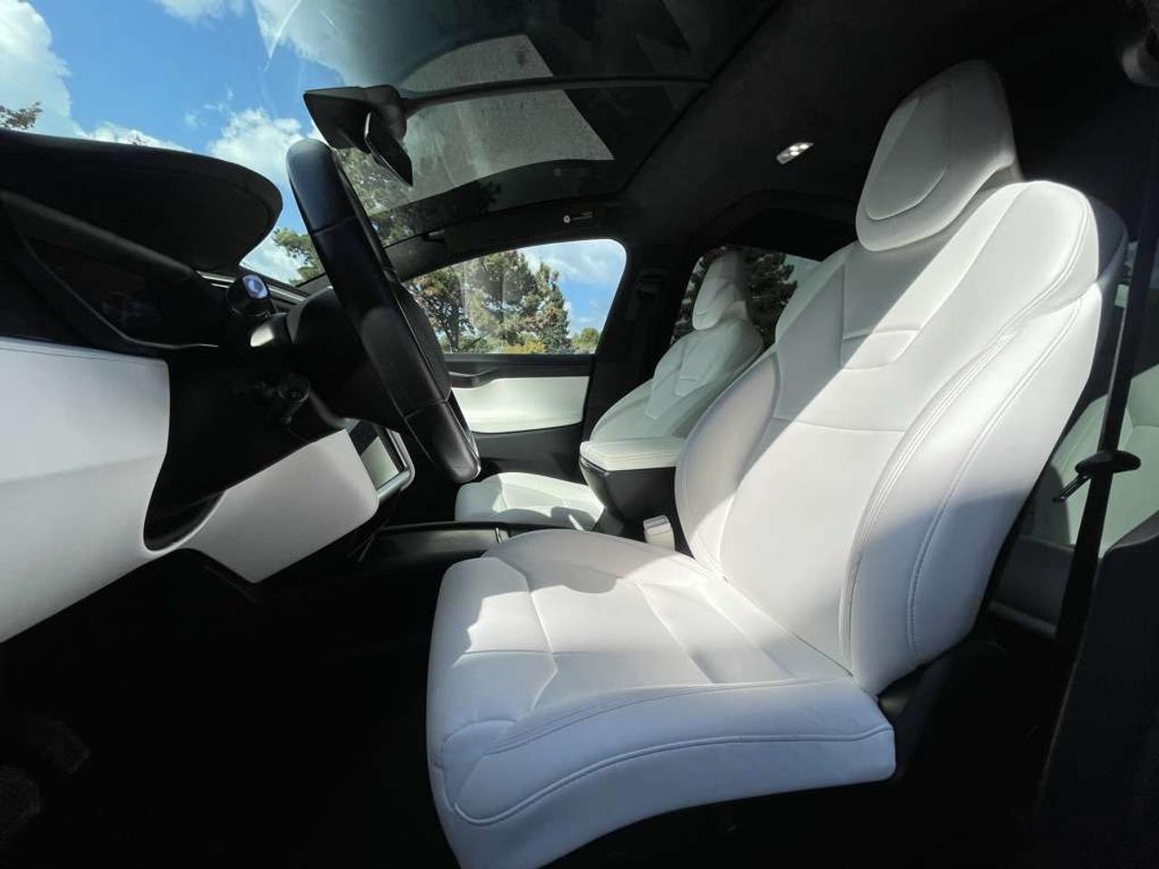 2017 Tesla Model X 75D   6 Seats   1 Owner Photo