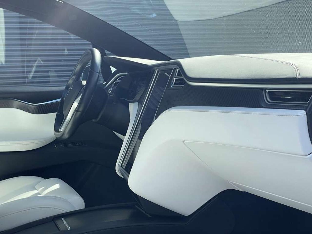 2017 Tesla Model X 75D   6 Seats   1 Owner Photo