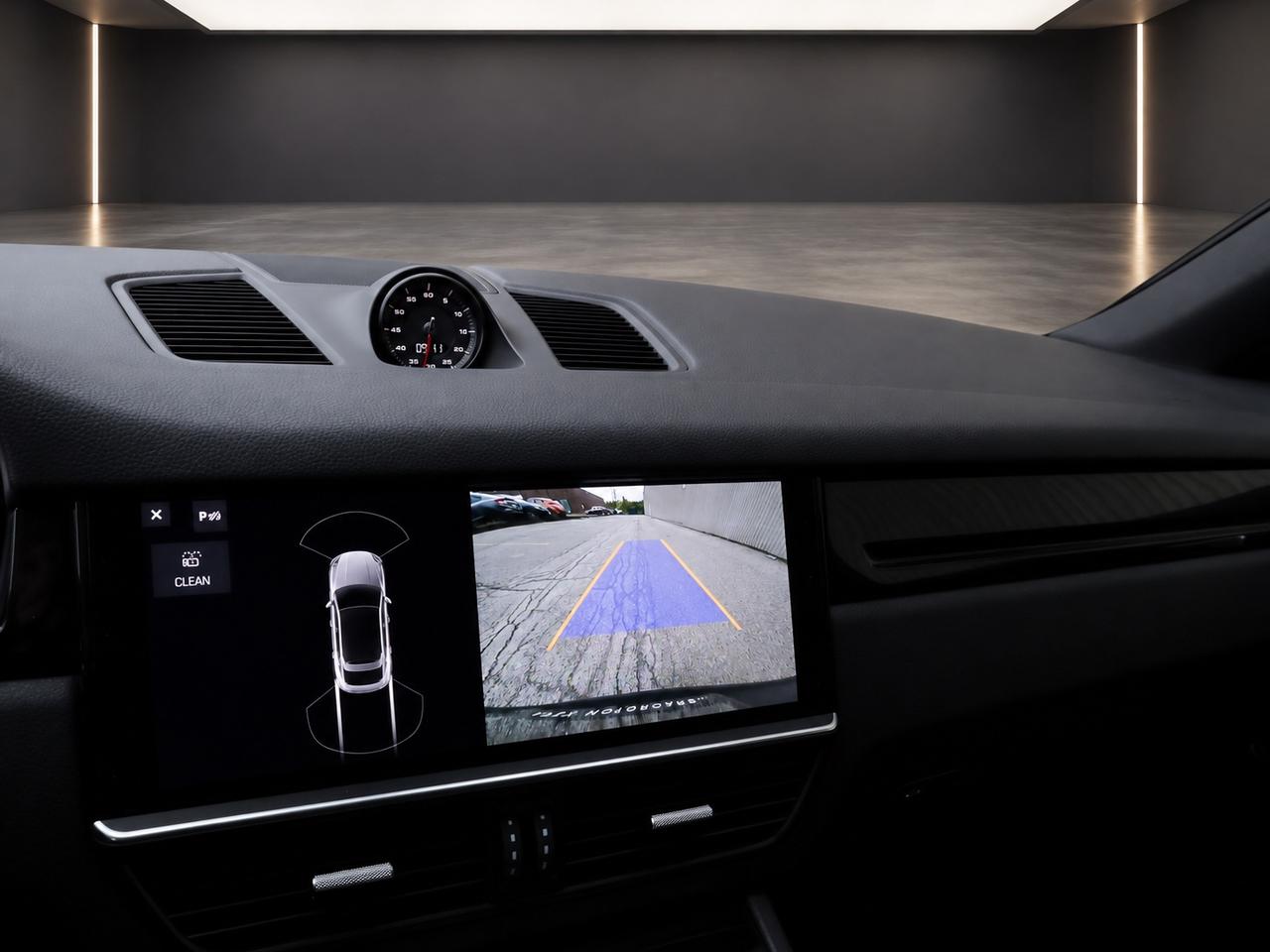 2020 Porsche Cayenne  Photo