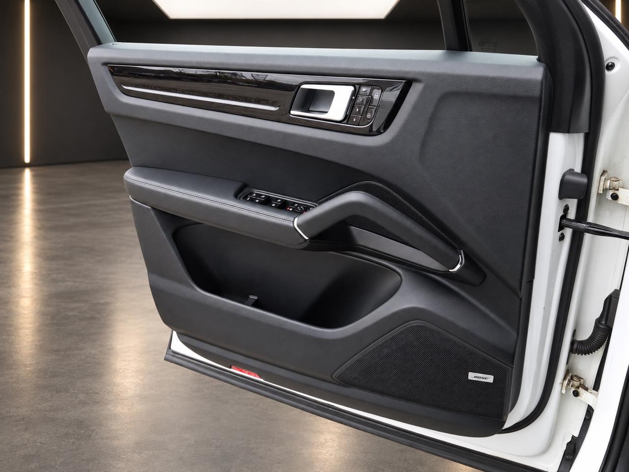 2020 Porsche Cayenne  Photo
