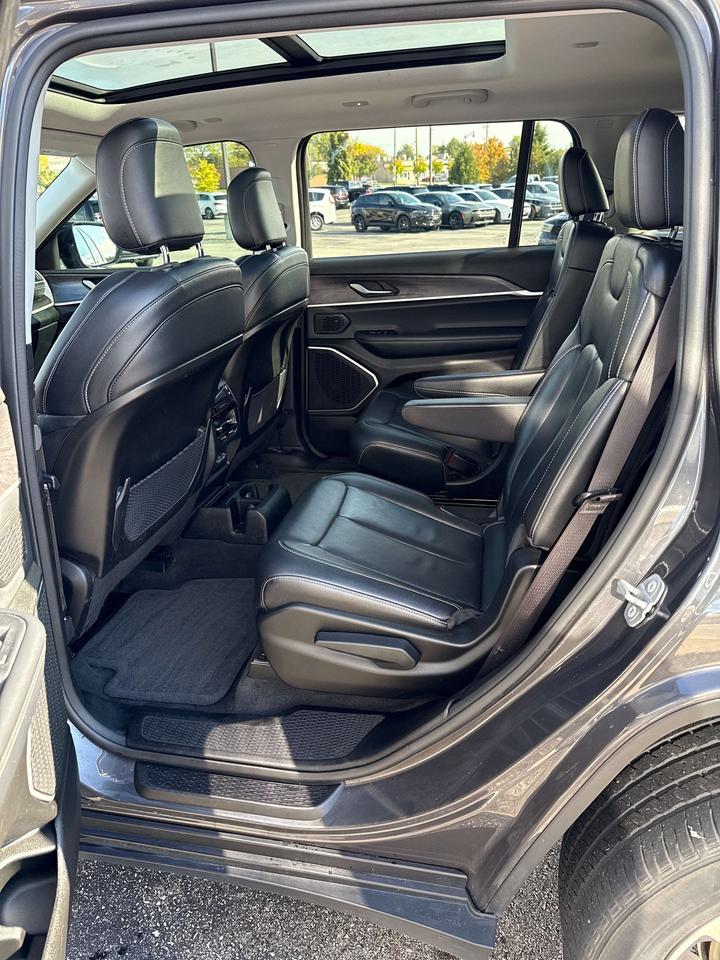 2022 Jeep Grand Cherokee Limited Photo