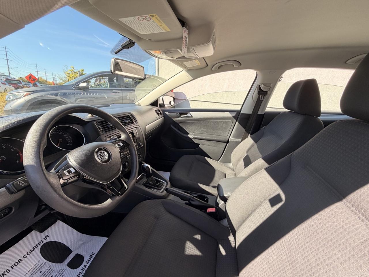 2016 Volkswagen Jetta S Photo