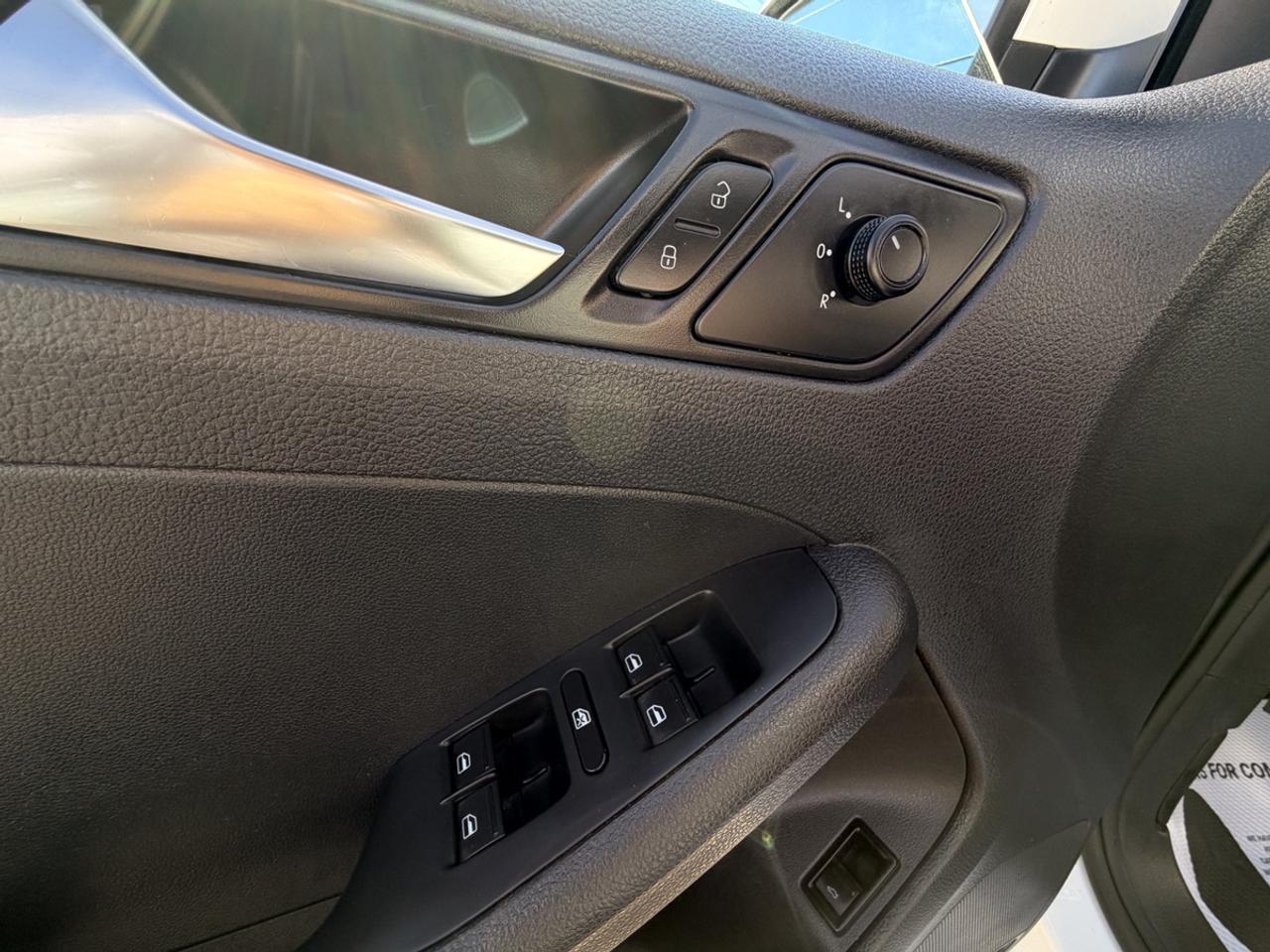 2016 Volkswagen Jetta S Photo