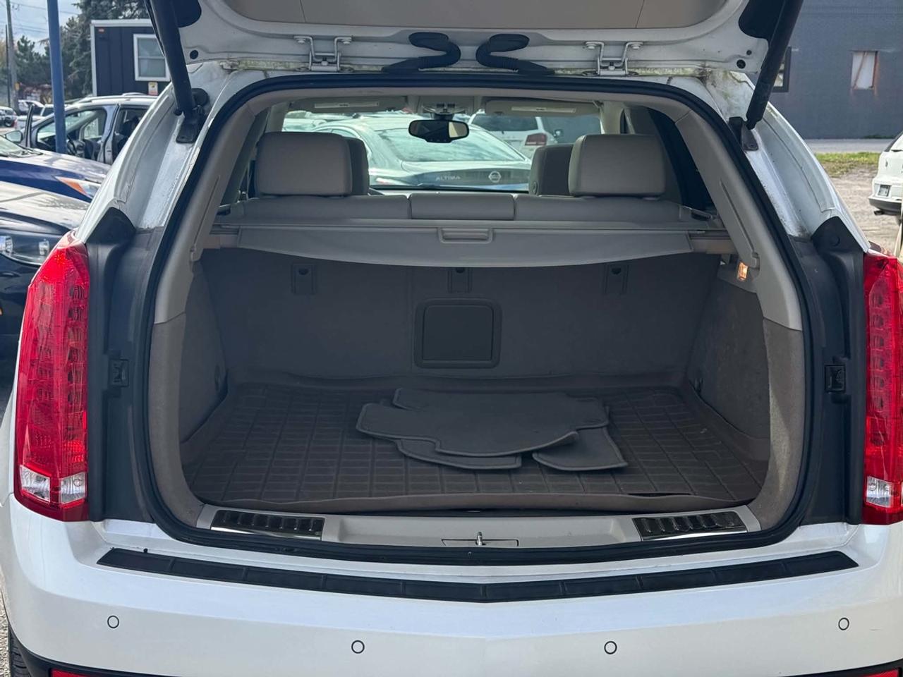 2016 Cadillac SRX Luxury AWD ONE OWNER Photo