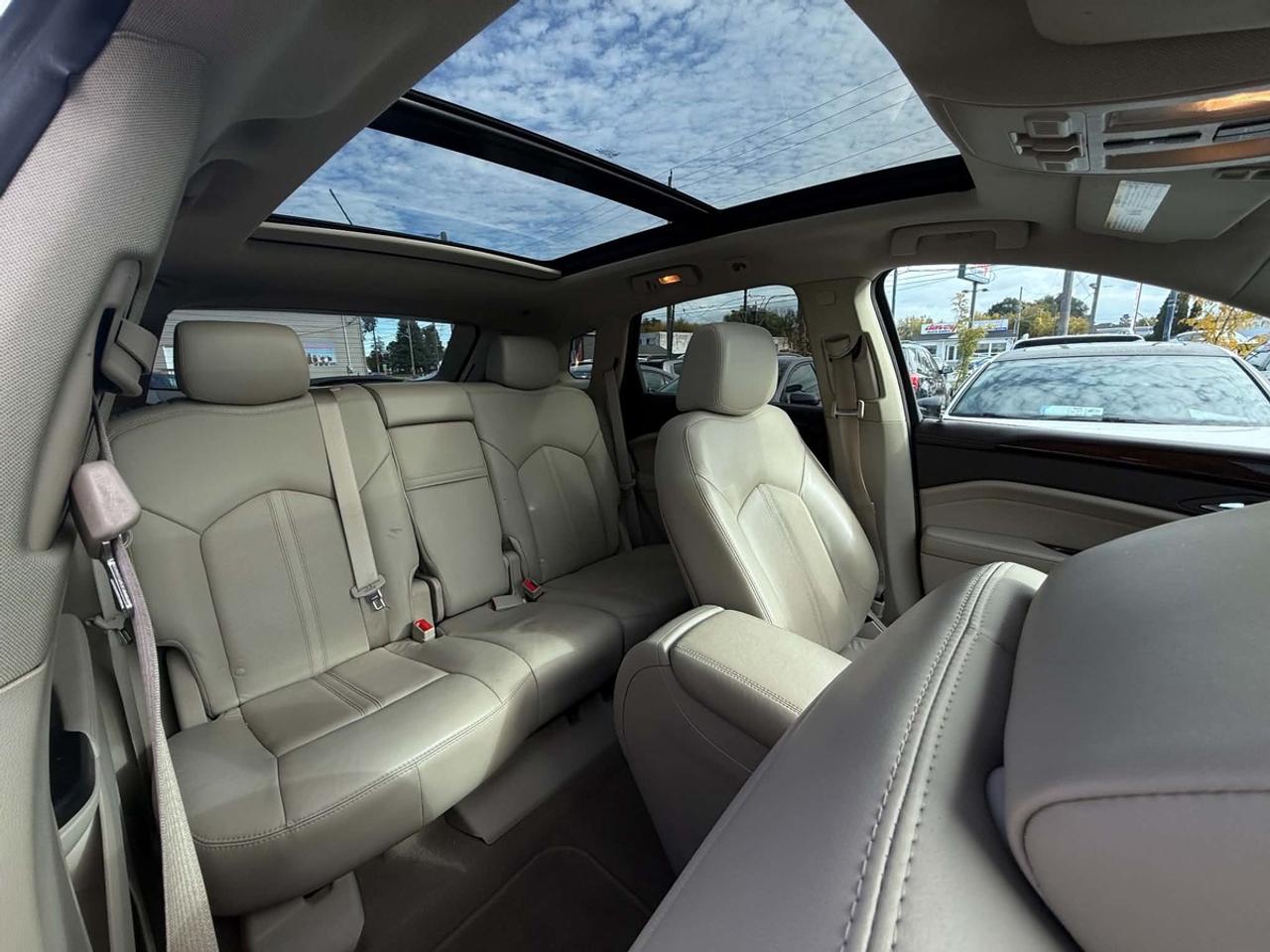 2016 Cadillac SRX Luxury AWD ONE OWNER Photo