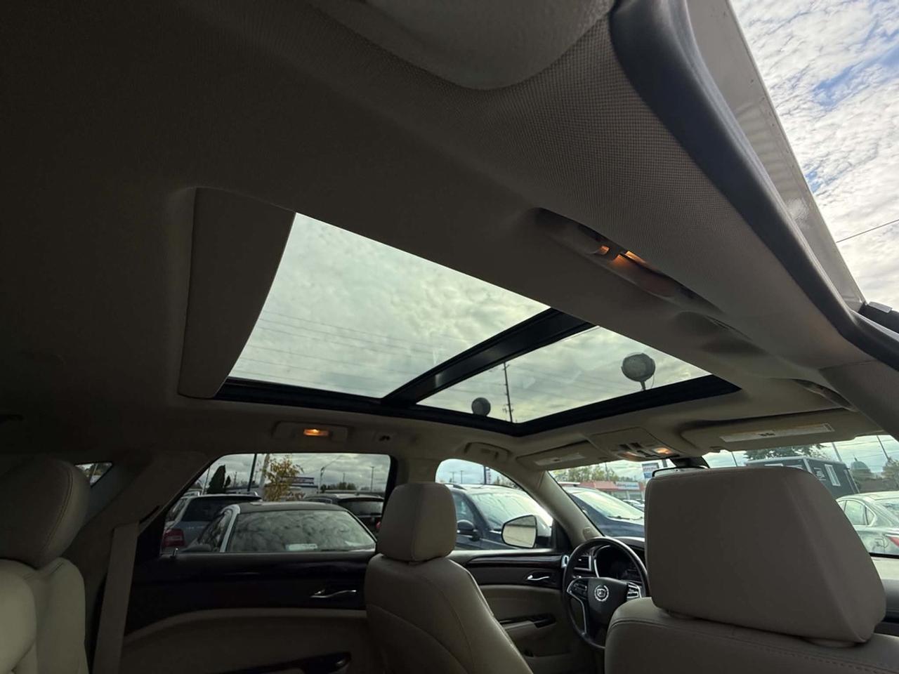 2016 Cadillac SRX Luxury AWD ONE OWNER Photo