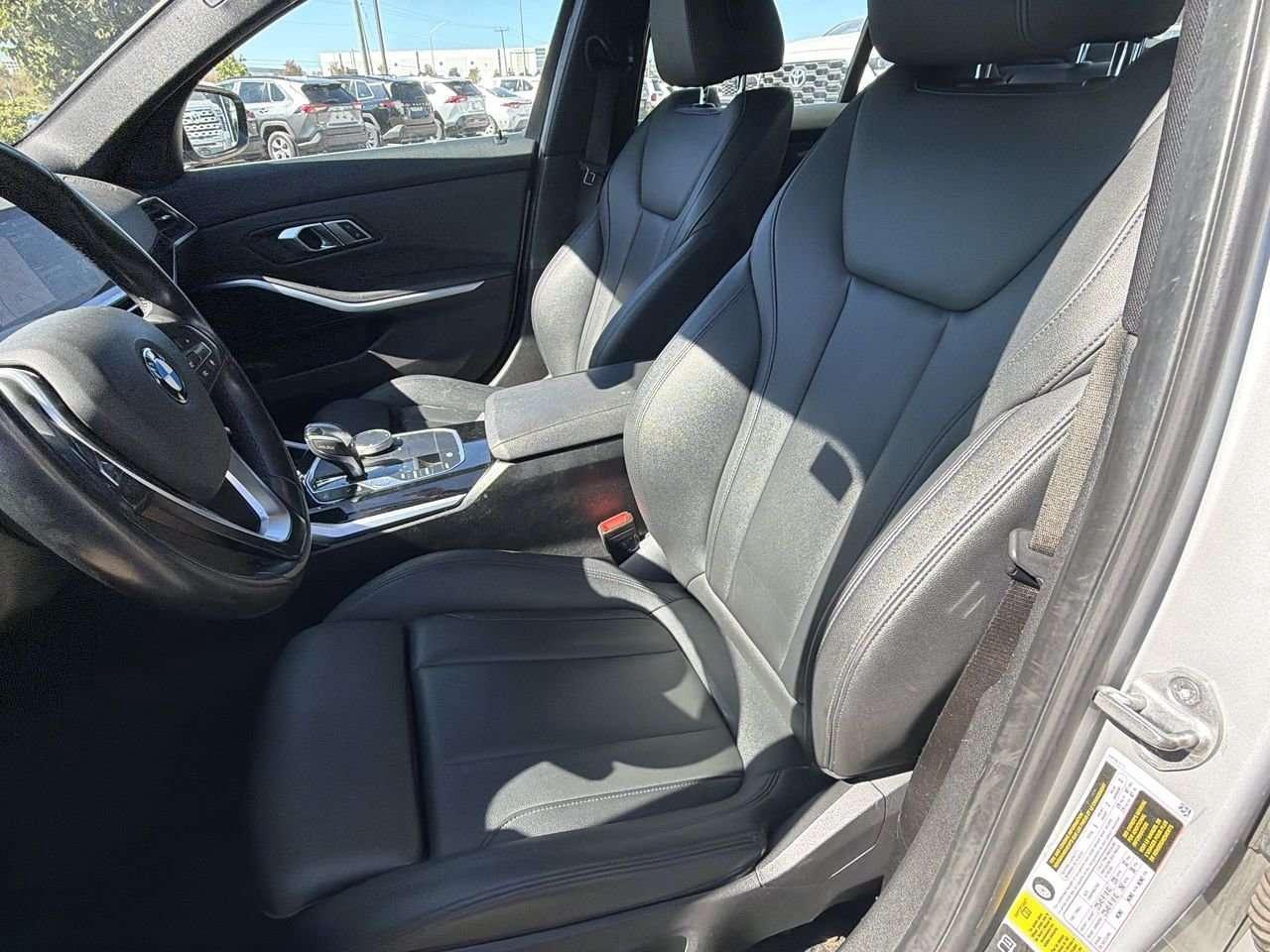 2020 BMW 3 Series xDrive Sedan FINANCED PRICE ADVERTISED   SUNROOF   CARPLAY/ANDROID AUTO   DRIVER SEAT MEMORY Photo