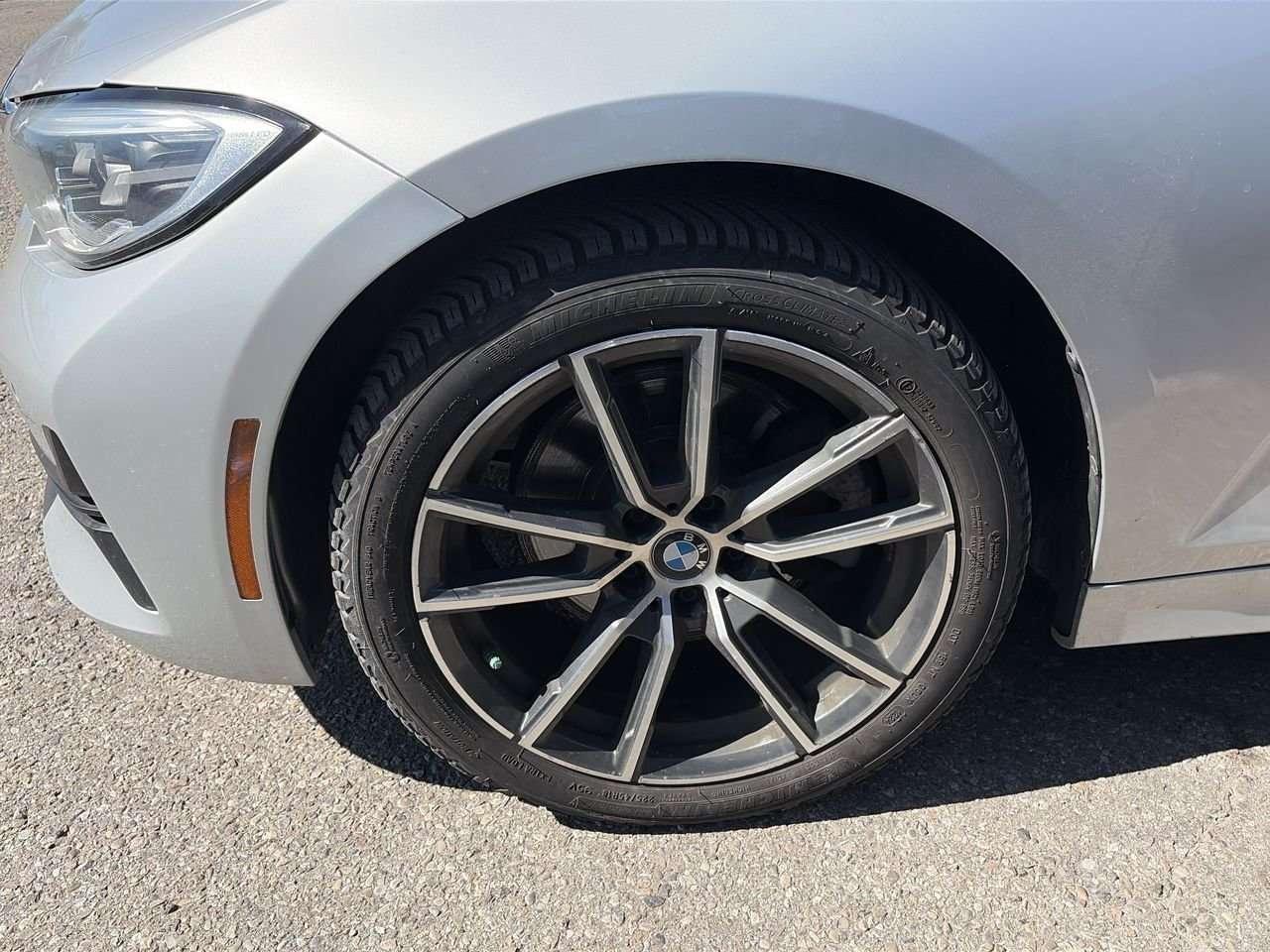 2020 BMW 3 Series xDrive Sedan FINANCED PRICE ADVERTISED   SUNROOF   CARPLAY/ANDROID AUTO   DRIVER SEAT MEMORY Photo