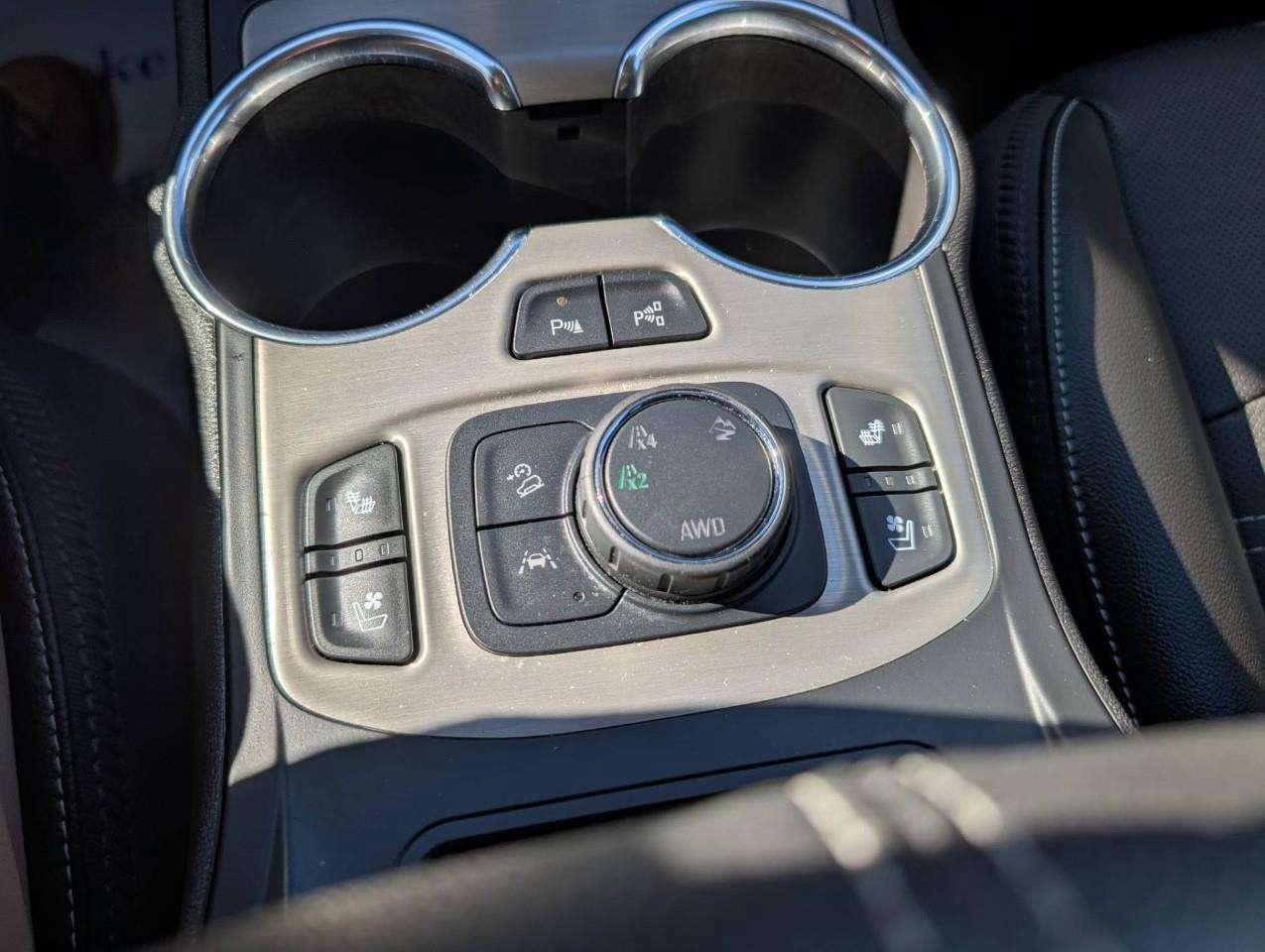 2024 GMC Terrain Denali No accidents Photo