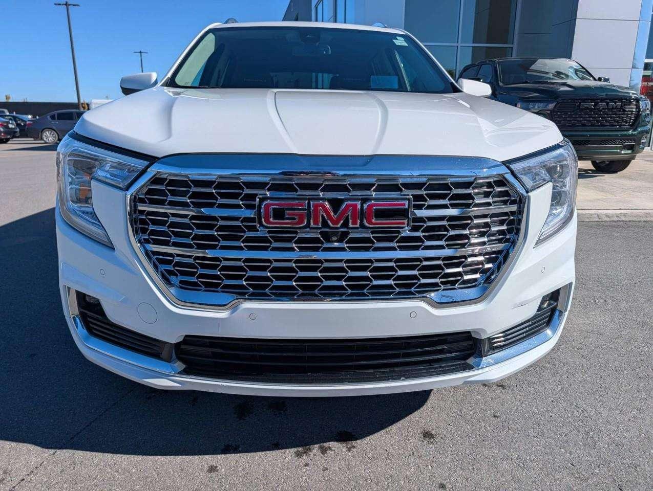 2024 GMC Terrain Denali No accidents Photo