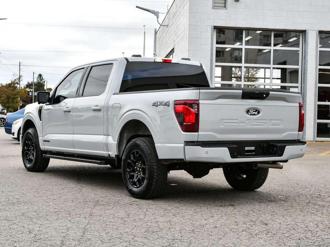2024 Ford F-150 XLT 4X4 SUPERCREW   ONE OWNER   CLEAN CARFAX Photo