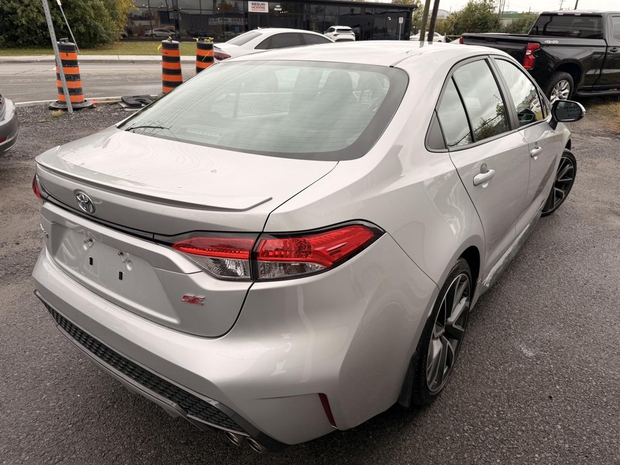 2020 Toyota Corolla SE Photo2
