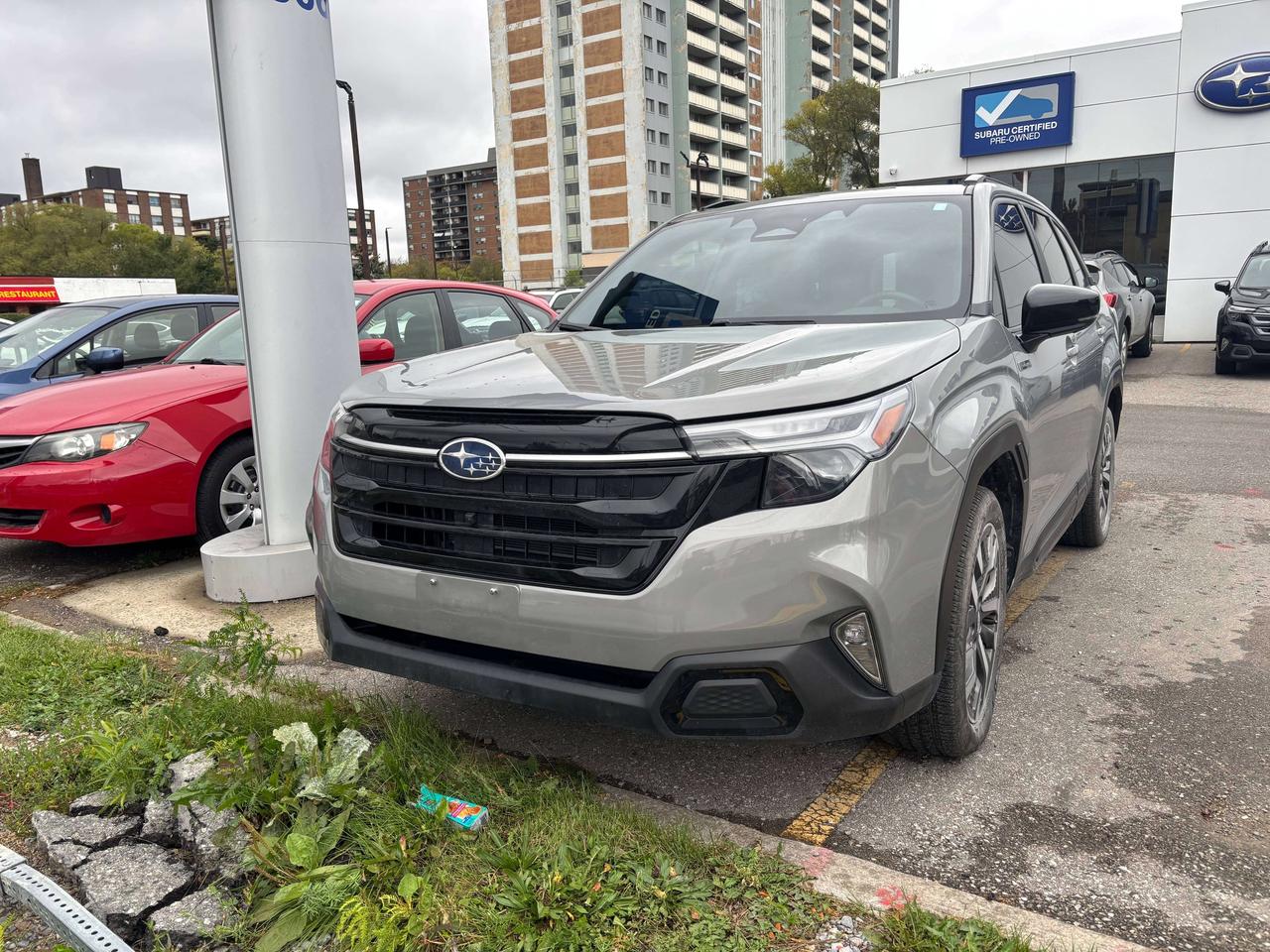 2025 Subaru Forester e-BOXER Hybrid Premier Photo0
