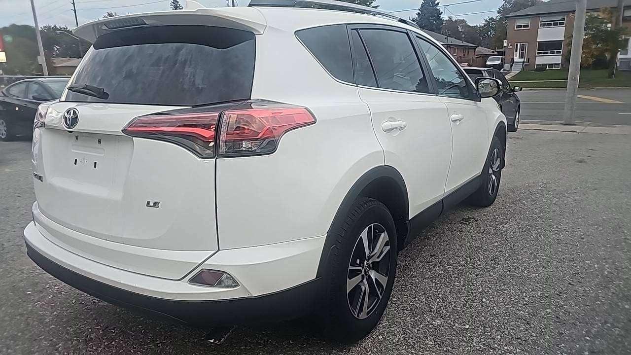 2018 Toyota RAV4 LE Photo