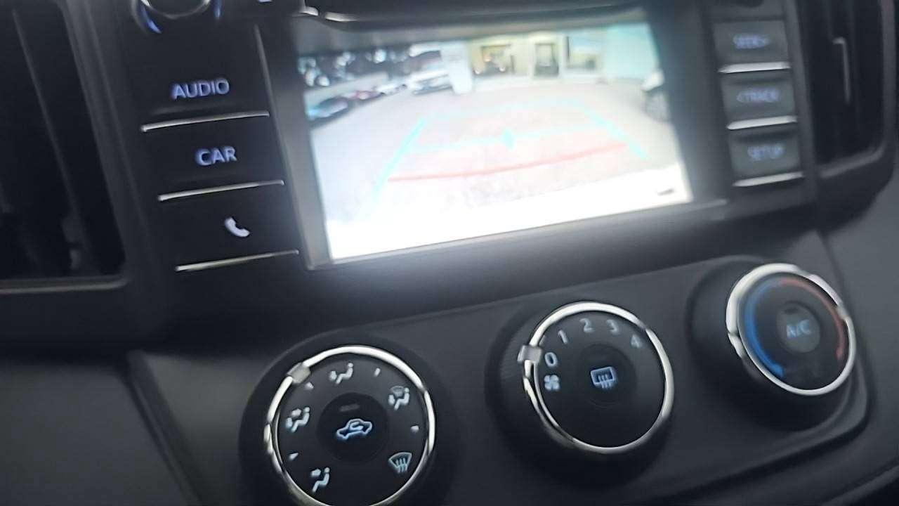 2018 Toyota RAV4 LE Photo
