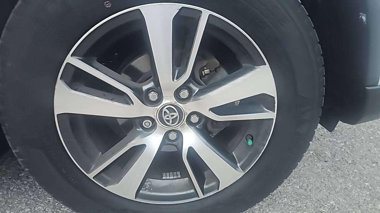 2018 Toyota RAV4 LE Photo