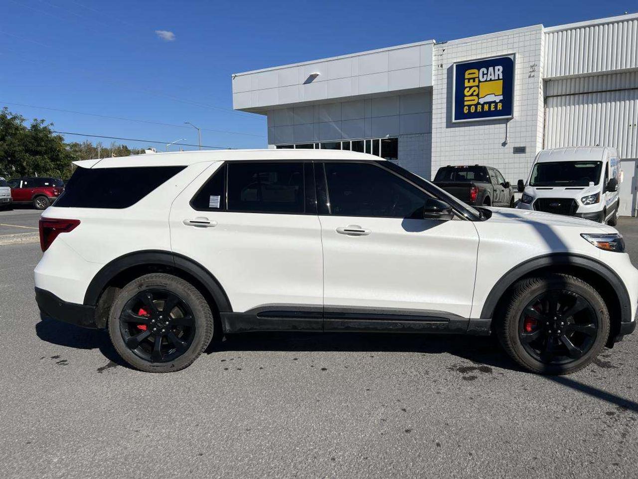 2021 Ford Explorer ST 4WD Photo