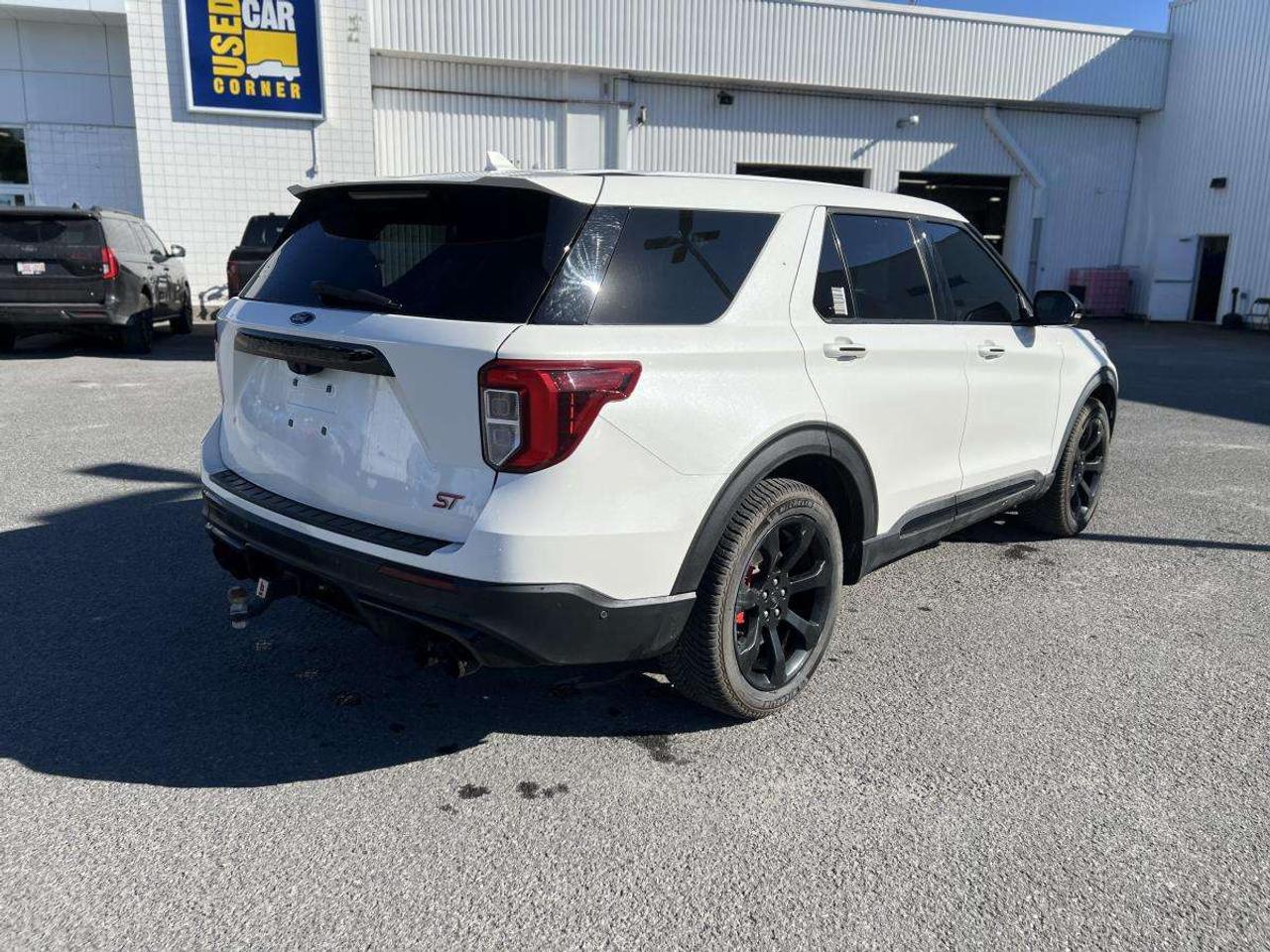 2021 Ford Explorer ST 4WD Photo