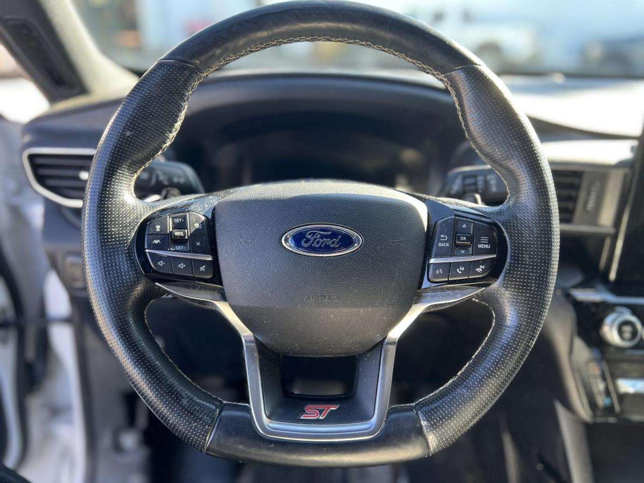 2021 Ford Explorer ST 4WD Photo