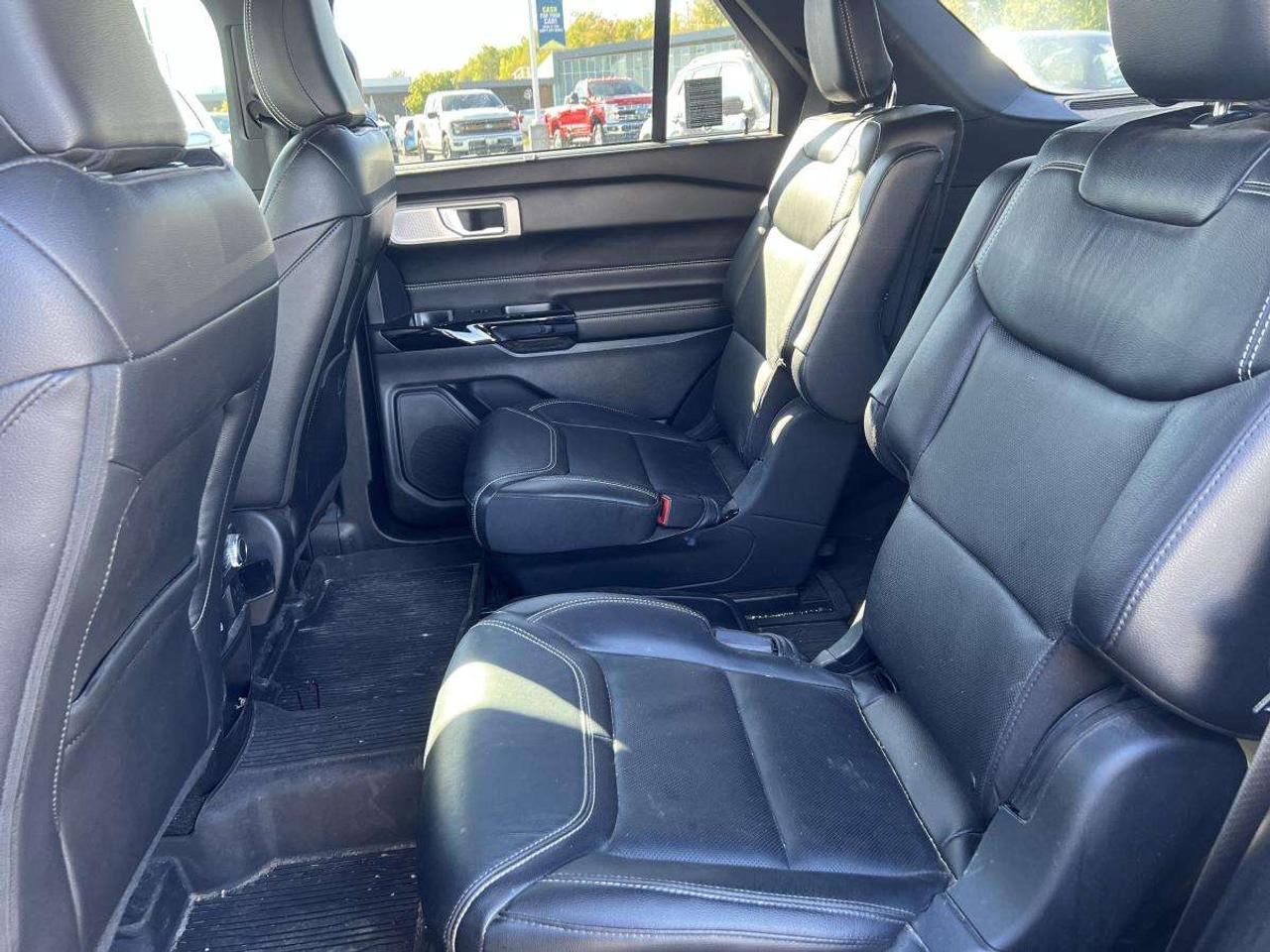 2021 Ford Explorer ST 4WD Photo