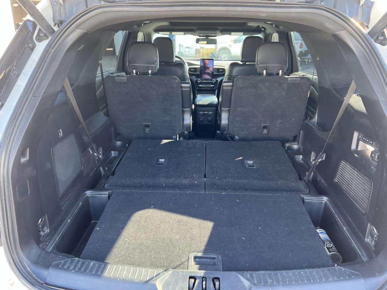 2021 Ford Explorer ST 4WD Photo