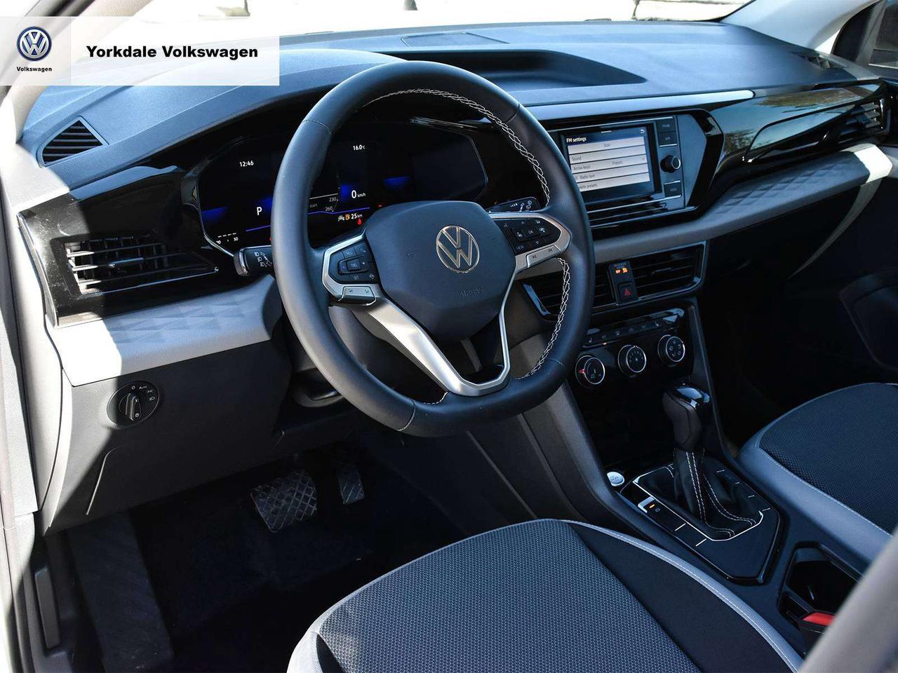 2023 Volkswagen Taos Trendline Photo