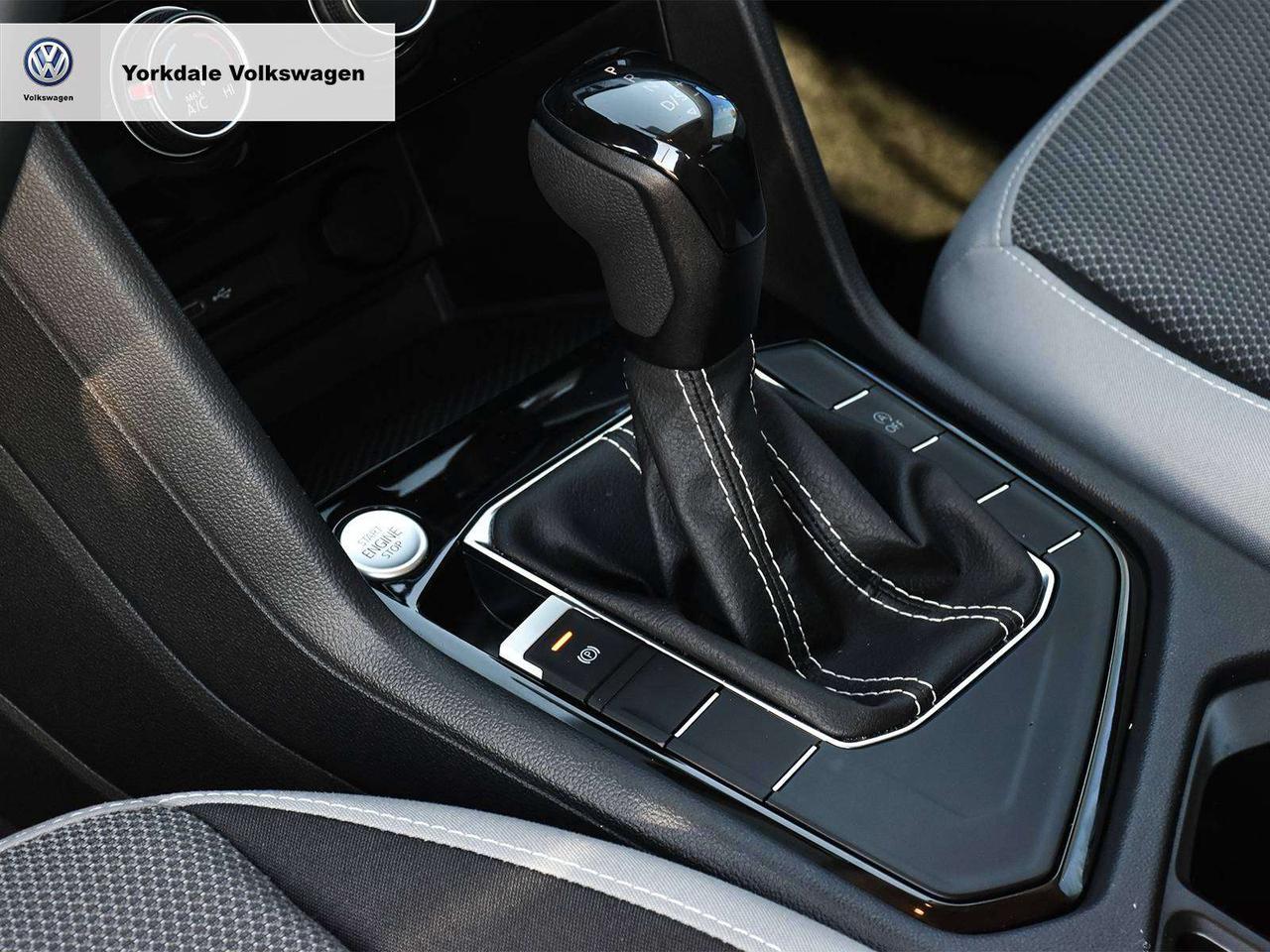 2023 Volkswagen Taos Trendline Photo
