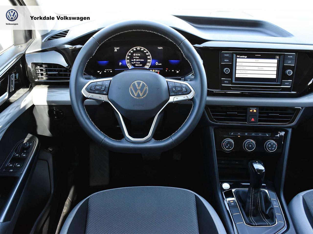 2023 Volkswagen Taos Trendline Photo