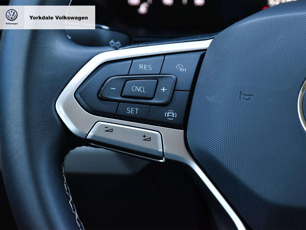 2023 Volkswagen Taos Trendline Photo