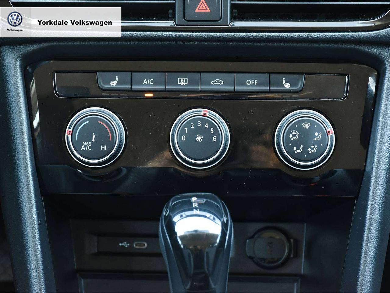 2023 Volkswagen Taos Trendline Photo