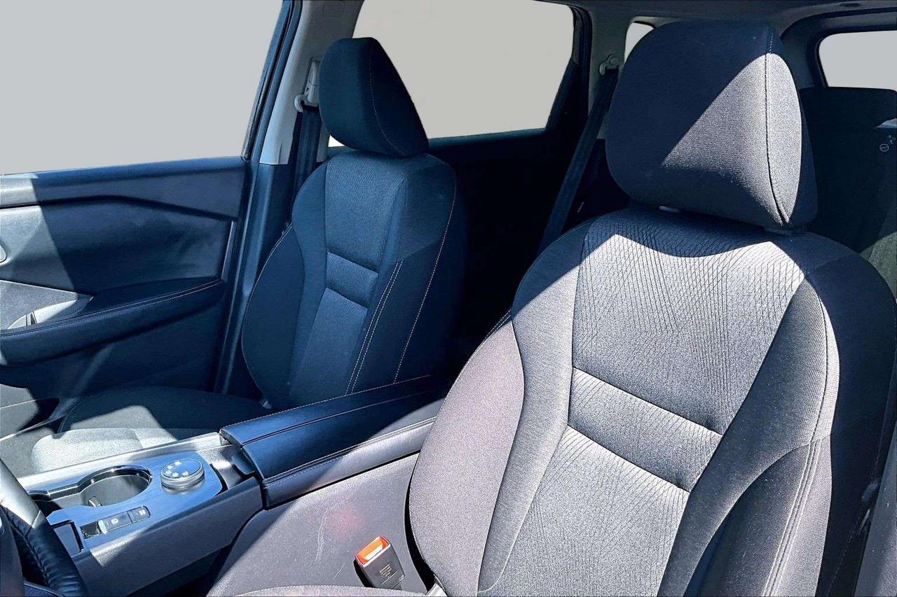 2025 Nissan Rogue SV   AWD   90 DAYS NO PAYMENTS Photo