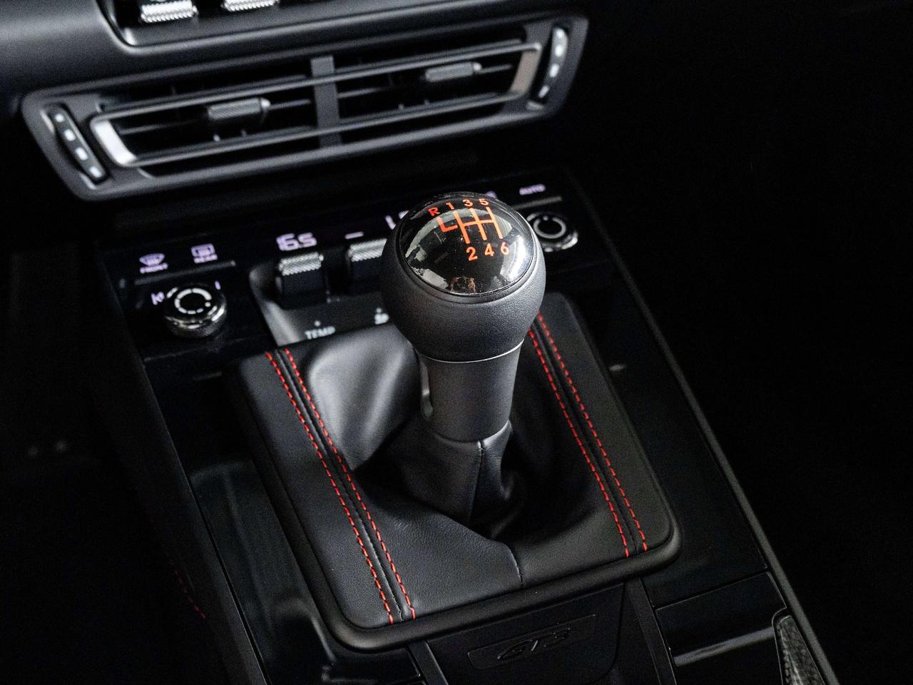 2022 Porsche 911 Touring Package Photo