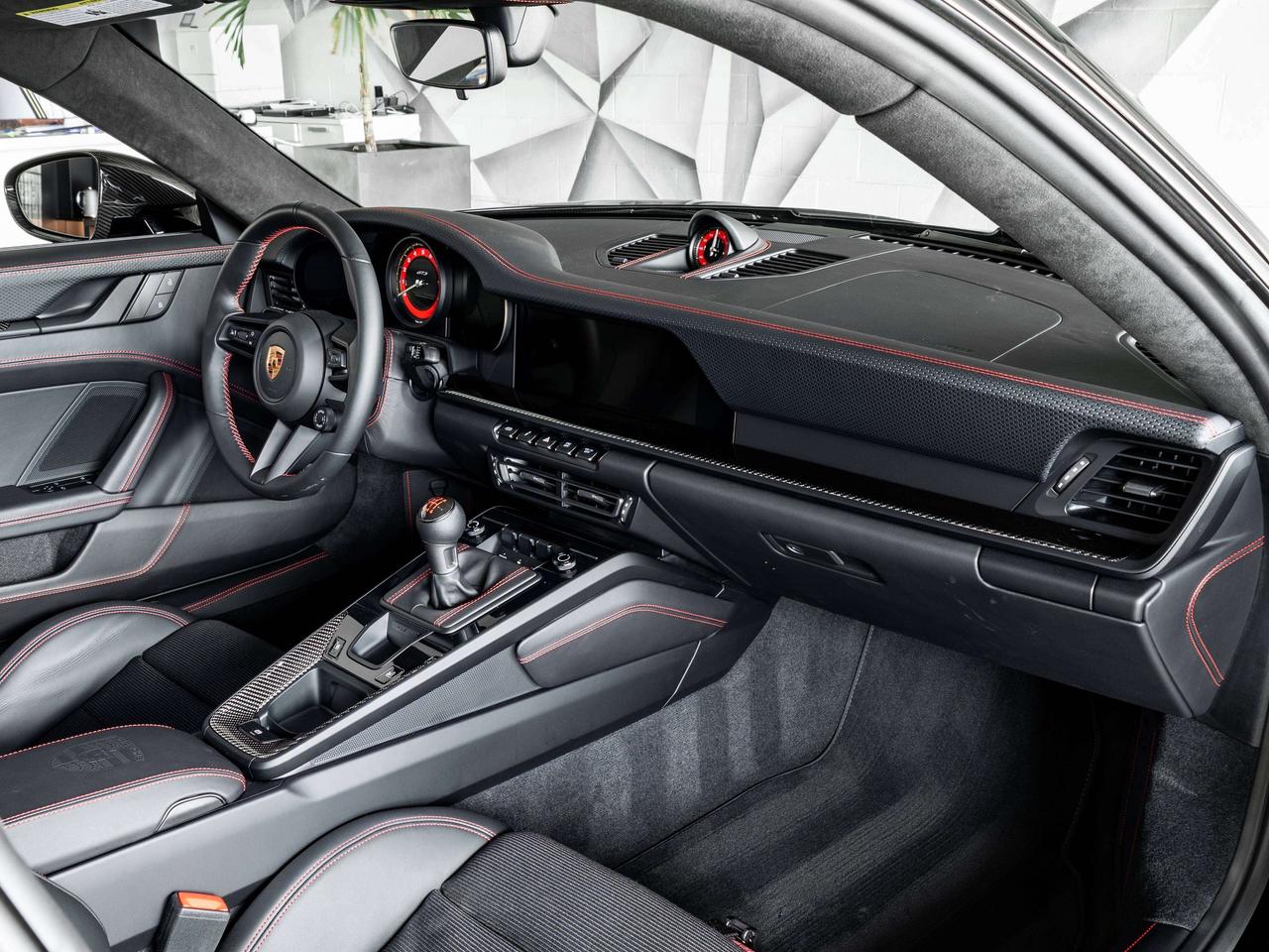 2022 Porsche 911 Touring Package Photo