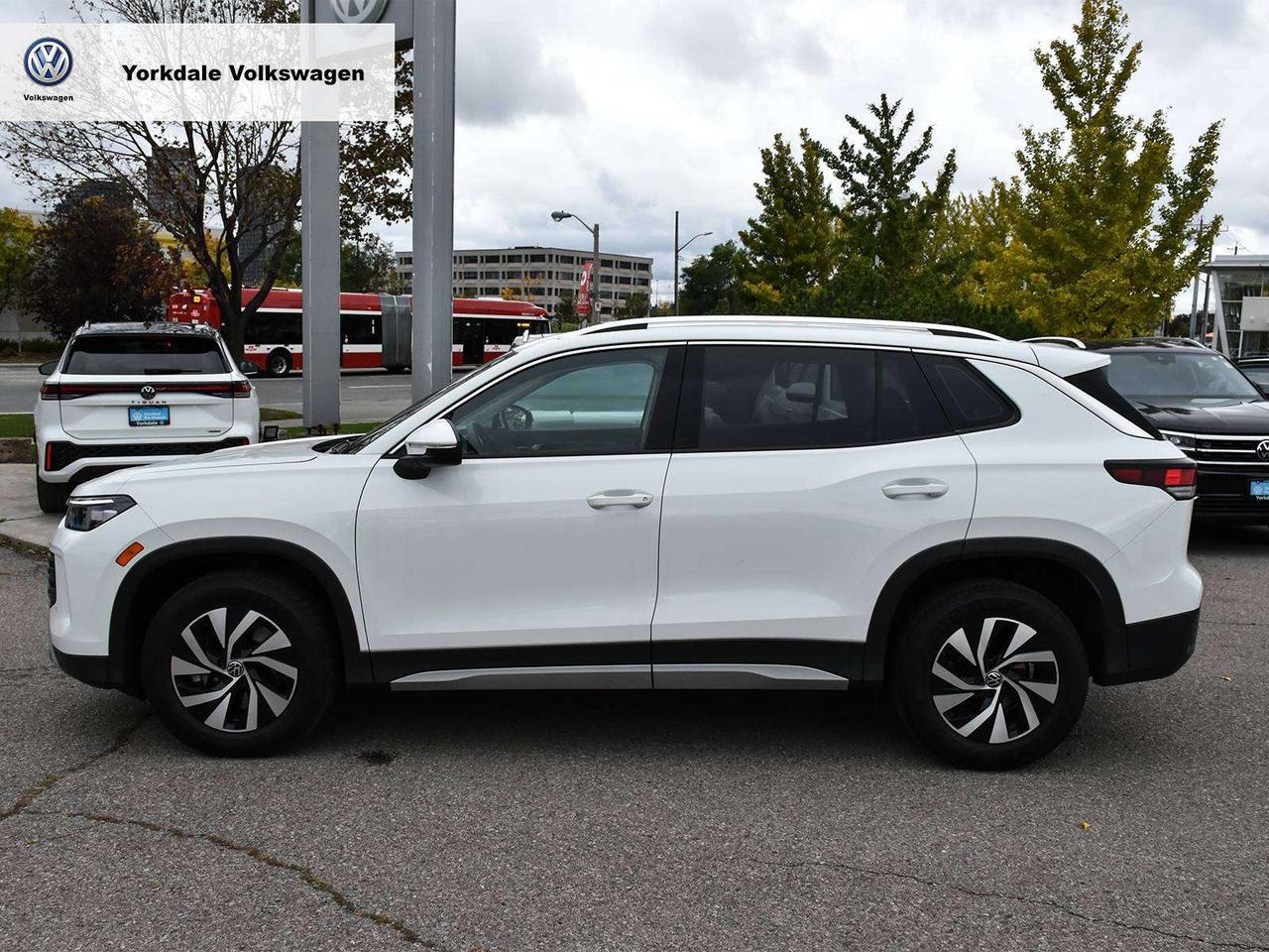 2025 Volkswagen Tiguan 4Motion Photo