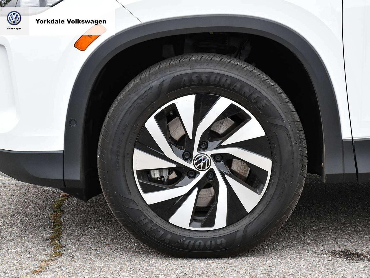 2025 Volkswagen Tiguan 4Motion Photo