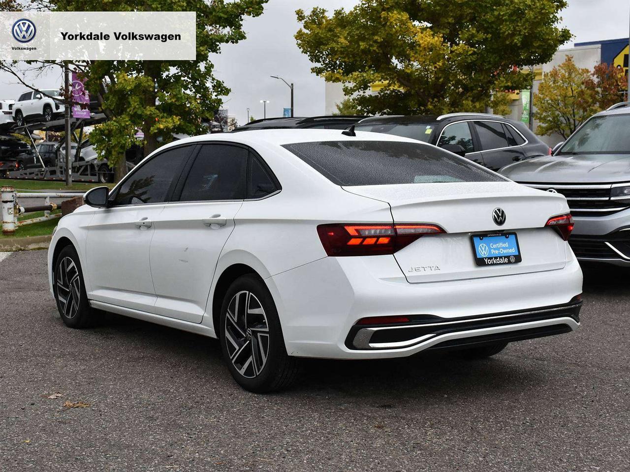2022 Volkswagen Jetta HIGHLINE Photo