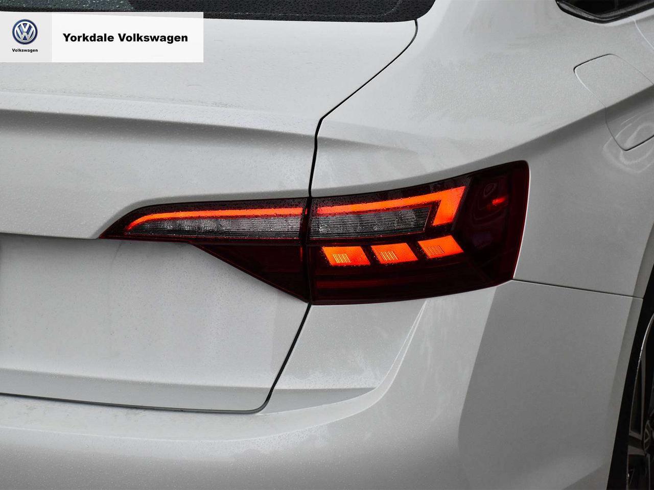 2022 Volkswagen Jetta HIGHLINE Photo