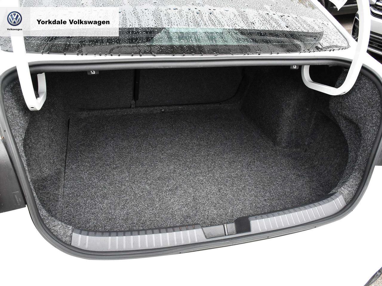 2022 Volkswagen Jetta HIGHLINE Photo