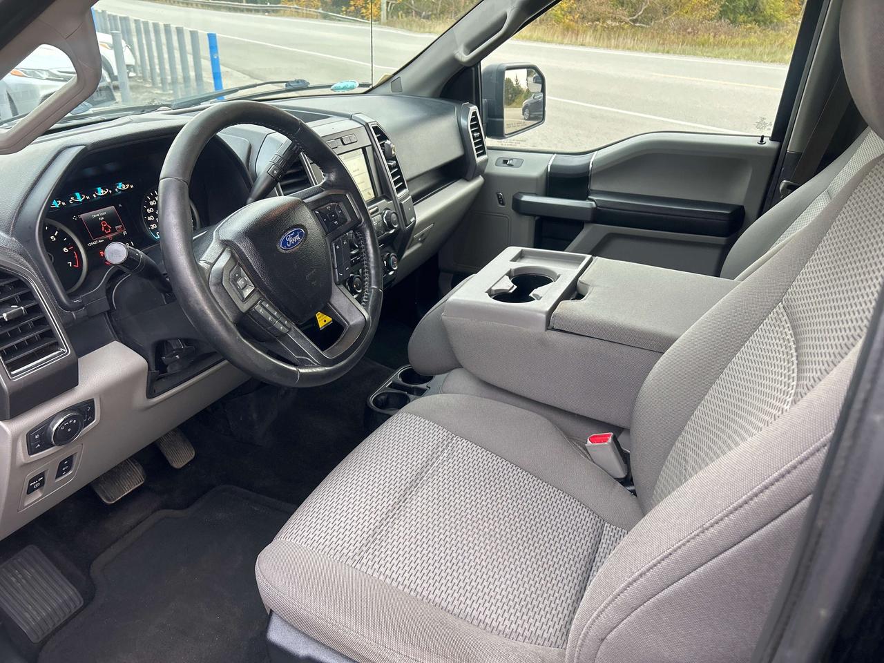 2017 Ford F-150 XLT Photo