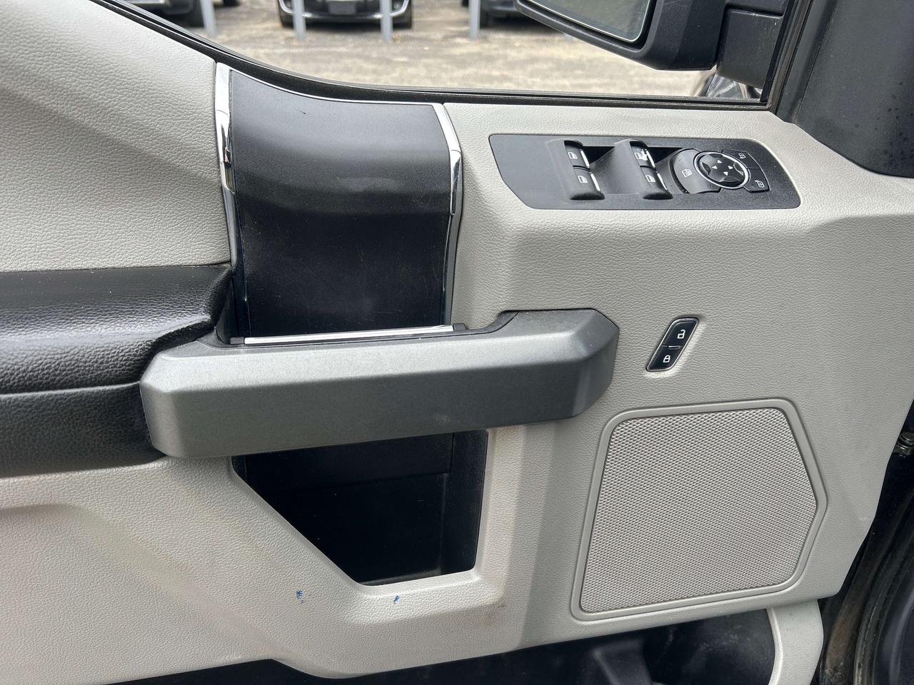 2017 Ford F-150 XLT Photo