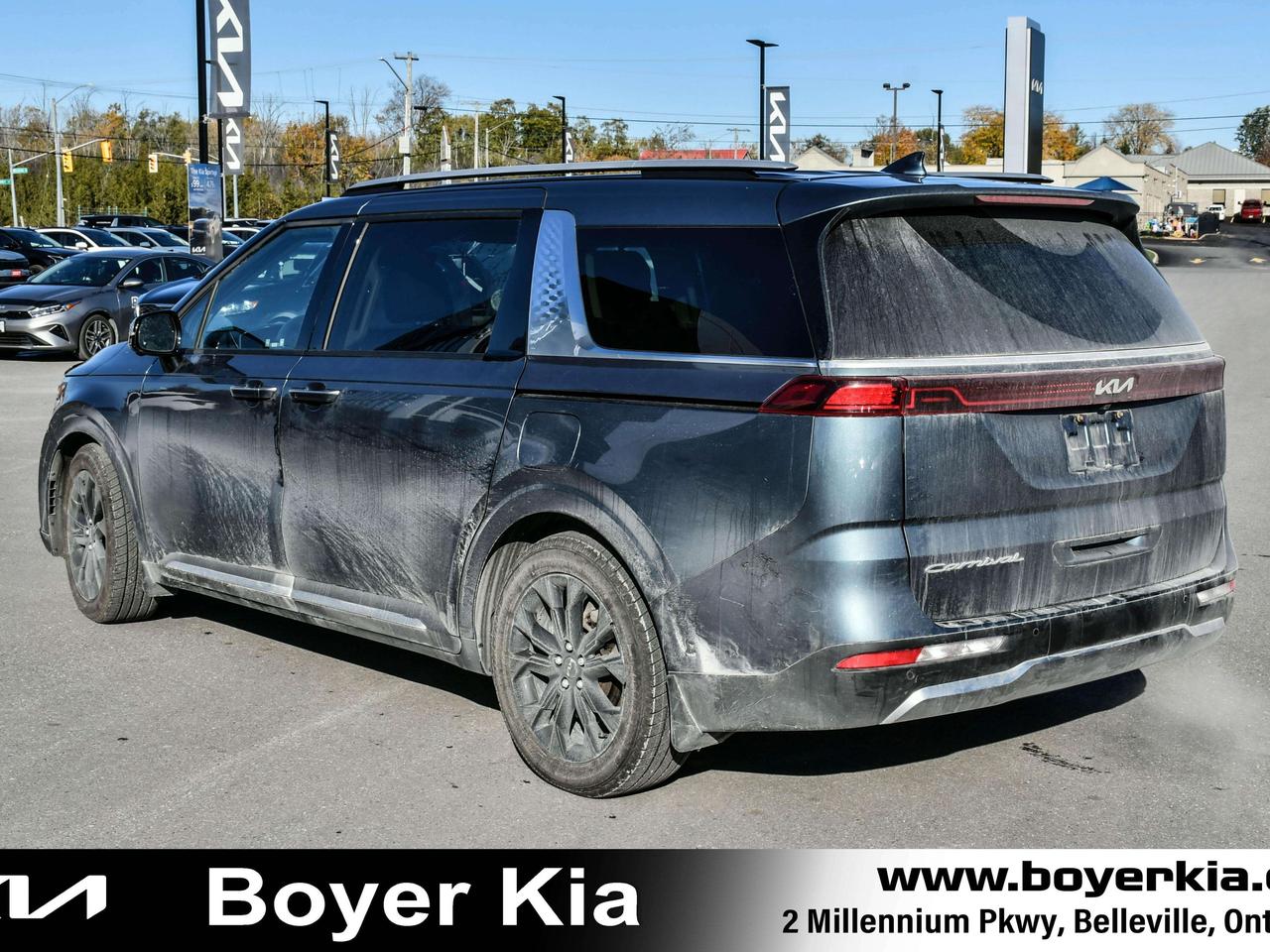 2022 Kia Carnival SX FWD Photo