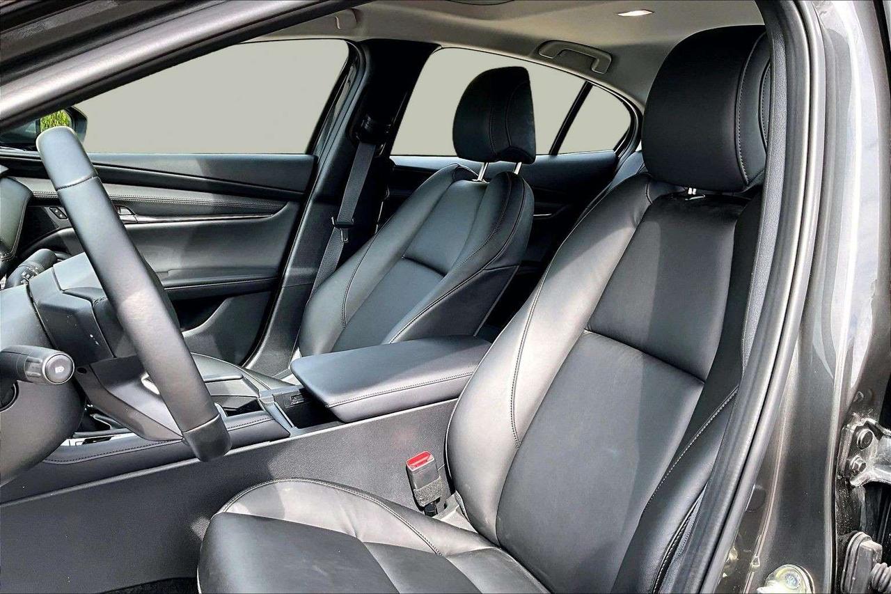 2025 Mazda 3 GS AWD / LEATHER / 1 OWNER Photo