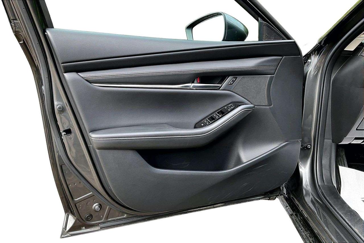 2025 Mazda 3 GS AWD / LEATHER / 1 OWNER Photo