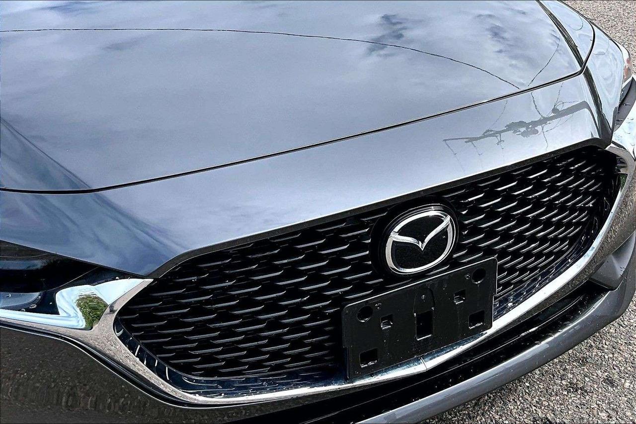 2025 Mazda 3 GS AWD / LEATHER / 1 OWNER Photo